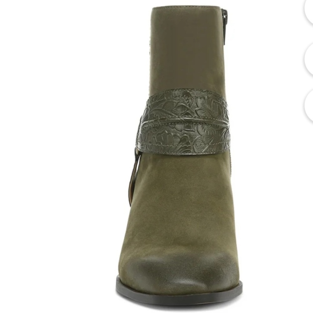 Vionic Carnelia  Chelsea Boot Block Heel Olive Oil Color Water Repellent Sz  8.5 - Picture 7 of 17